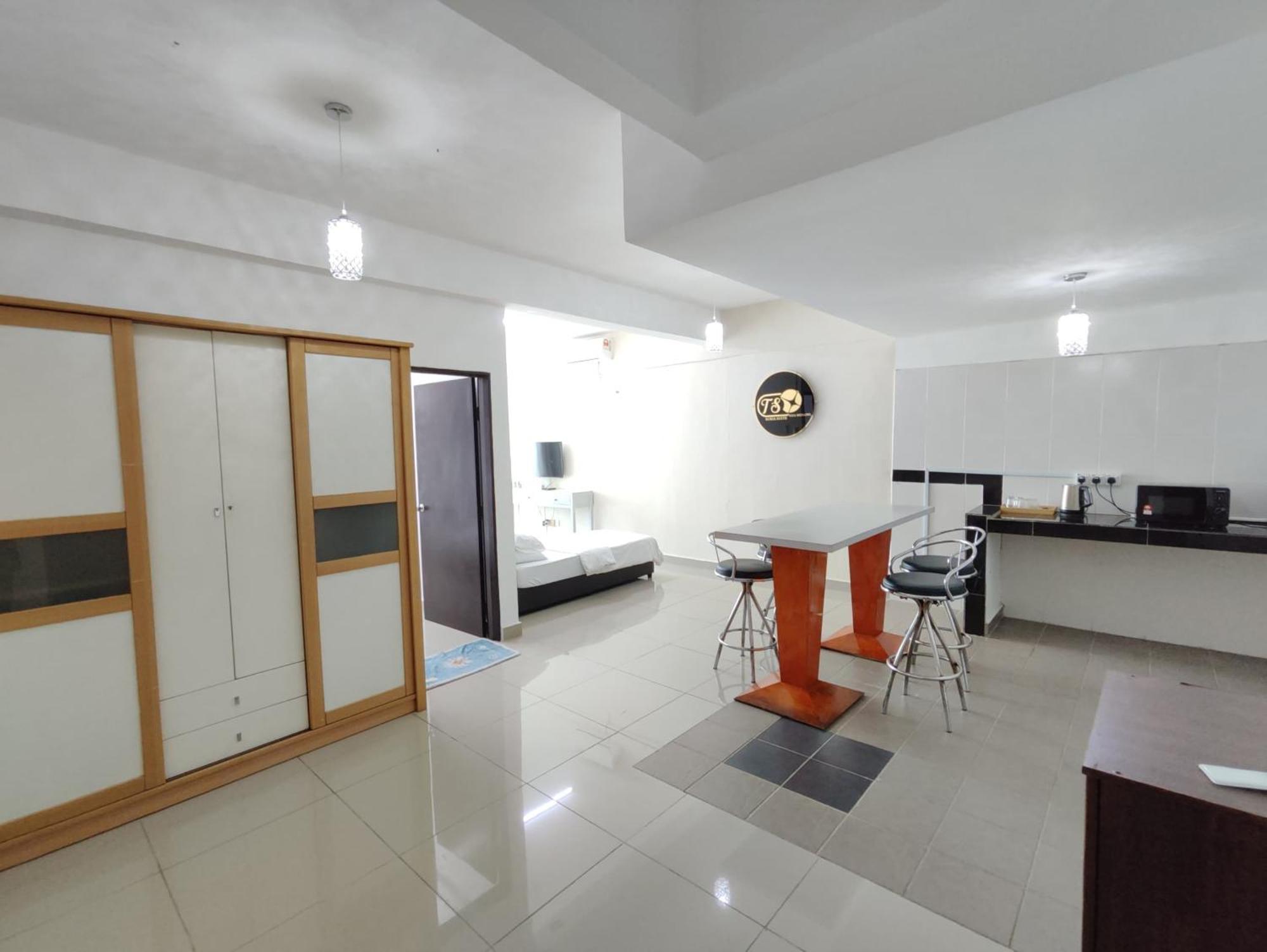 Homestay Studio Apartment Bentara Suite, Kompleks Mutiara Gua Musang Exterior foto